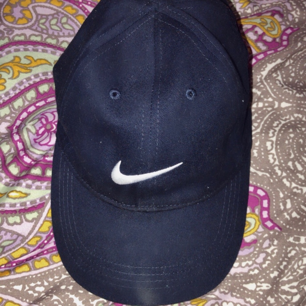 cute navy Nike baseball cap